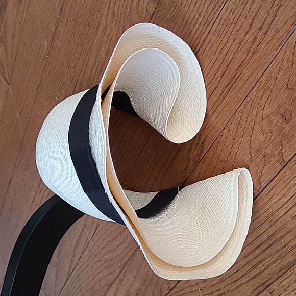 Montecristi Genuine Panama Hat Handwoven in Montecristi Grade 11-12 size 56cm main image 3